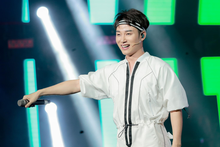 Tổng kết 10 năm, Trúc Nhân tiết lộ gây sốc: Từng làm người thứ 3, nhờ giang hồ đòi nợ cát-xê - 1