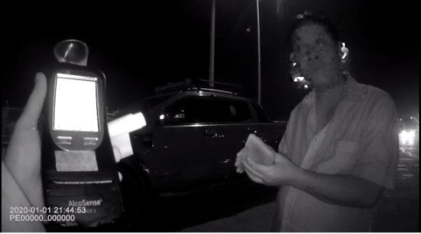 Uống 2 chén rượu bị phạt 7 triệu đồng, 'ma men' chống đối bị tước bằng lái gần 2 năm - 1