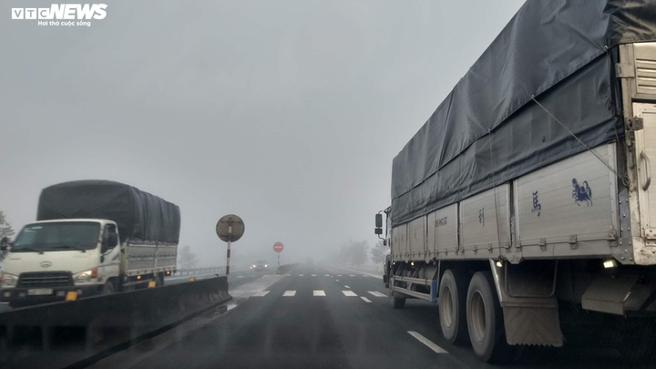 Hà Tĩnh chìm trong sương mù dày đặc - 5