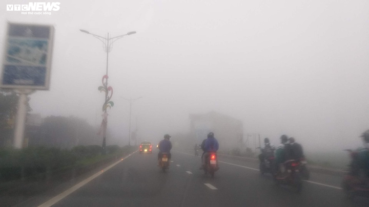 Hà Tĩnh chìm trong sương mù dày đặc - 4