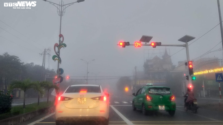 Hà Tĩnh chìm trong sương mù dày đặc - 6