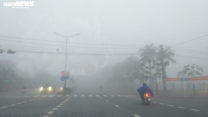Hà Tĩnh chìm trong sương mù dày đặc - 1