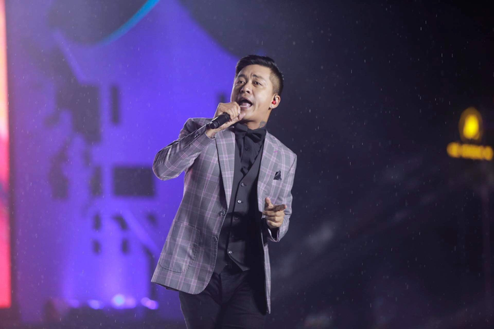 Tuấn Hưng tố bầu show quỵt tiền cát-xê, tìm đủ cách để không phải trả nợ - 1