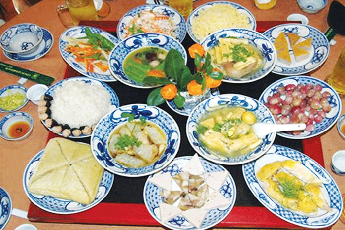 Cách cho trẻ ăn uống hợp lý, đủ dinh dưỡng dịp Tết - 2