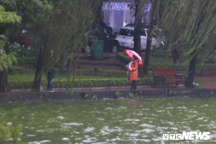 Bắc Bộ mưa phùn, sáng và đêm trời rét - 1