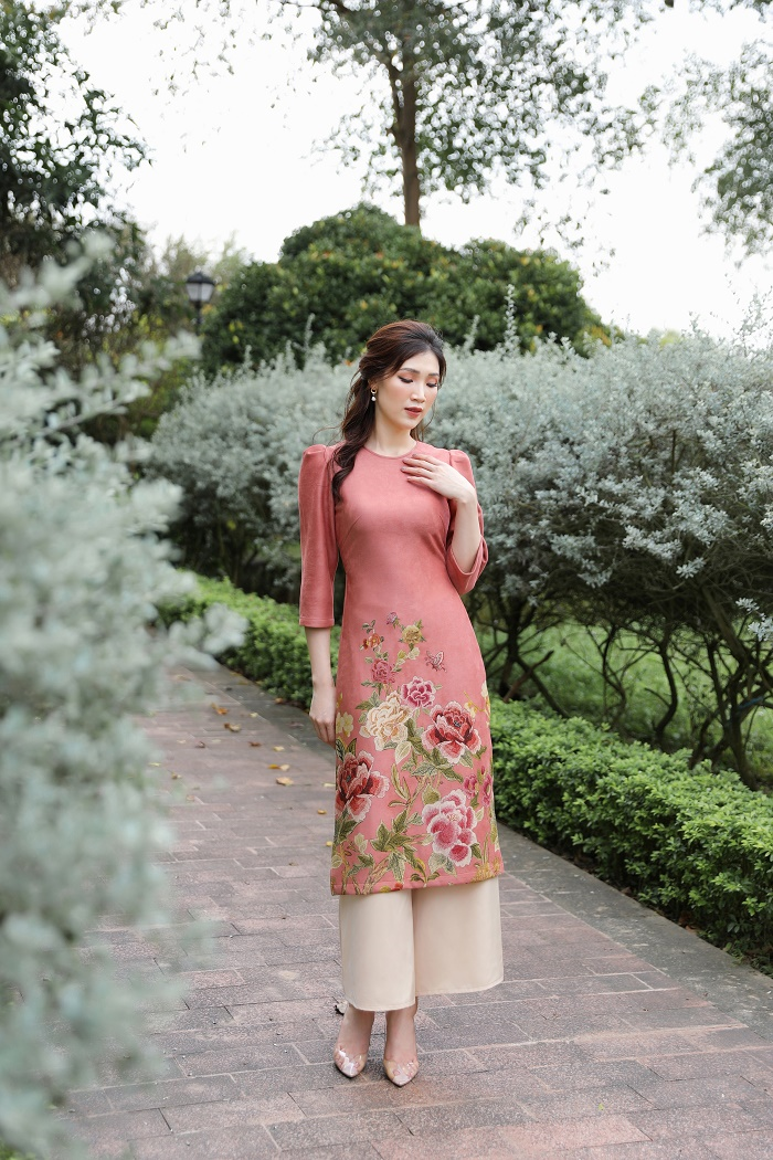 Hoa hậu Phí Thùy Linh chia sẻ kế hoạch đón Tết - 9