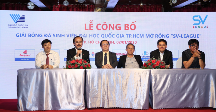 Bầu Đức, bầu Thắng 'chơi' bóng đá sinh viên - 2