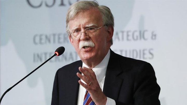 Cựu Cố vấn Bolton sẵn sàng làm chứng trong phiên tòa luận tội ông Trump - 1