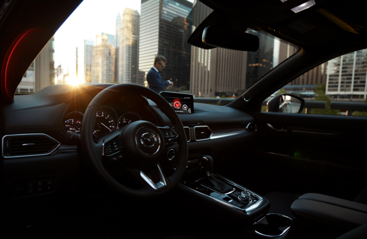 Mazda CX-8 Deluxe: Lựa chọn SUV 7 chỗ dưới 1,1 tỷ đồng - 2