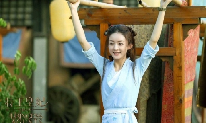 Ảnh hậu trường lộ vóc dáng gầy gò của Triệu Lệ Dĩnh - 4