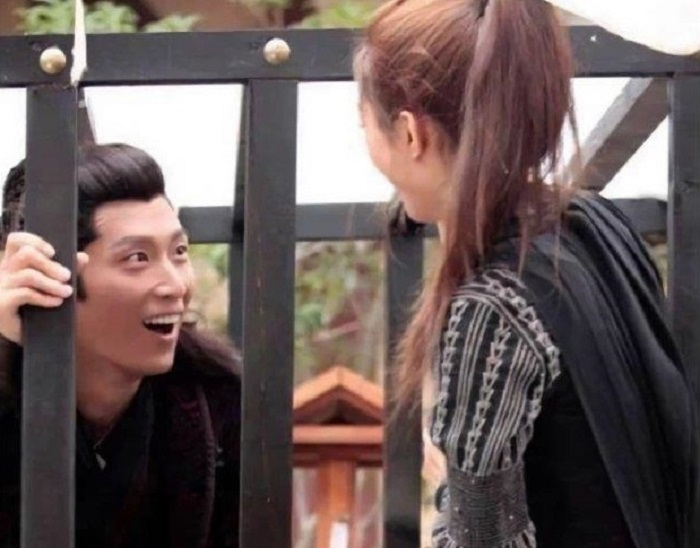 Ảnh hậu trường lộ vóc dáng gầy gò của Triệu Lệ Dĩnh - 3