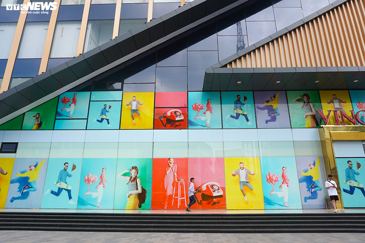 Ảnh: Lộ diện cửa hàng Uniqlo đầu tiên tại Hà Nội, lớn bậc nhất Đông Nam Á - 8