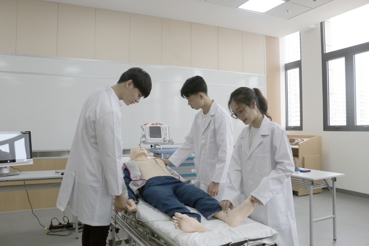 Choáng ngợp VinUni - đại học được đầu tư 6.500 tỷ đồng, không khác gì lâu đài tráng lệ - 13