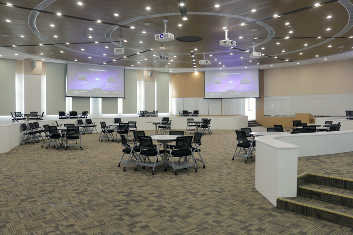 Choáng ngợp VinUni - đại học được đầu tư 6.500 tỷ đồng, không khác gì lâu đài tráng lệ - 9