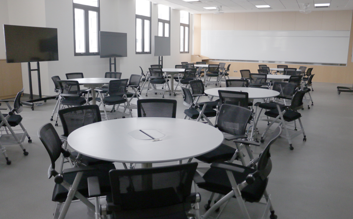 Choáng ngợp VinUni - đại học được đầu tư 6.500 tỷ đồng, không khác gì lâu đài tráng lệ - 12