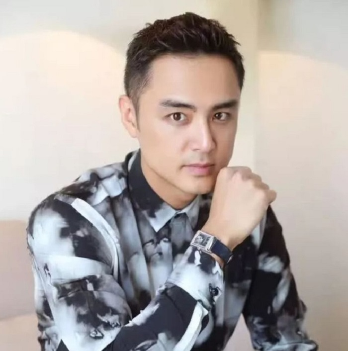 Cha Minh Đạo đến nhận thi thể con trai, con dâu và cháu nội - 2