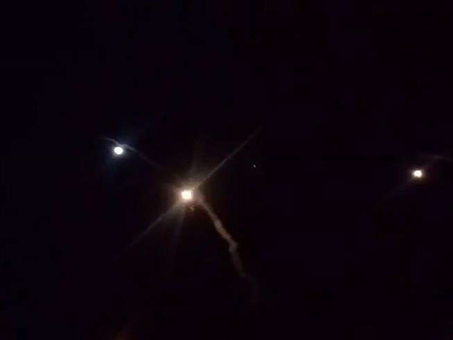 Tên lửa lại rơi ở vùng Xanh của Baghdad, cách Đại sứ quán Mỹ 100 m - 1