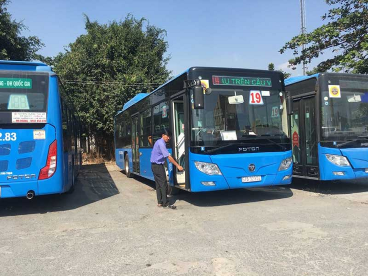 Chuyên gia hiến kế 'giải cứu' xe buýt TP.HCM - 1