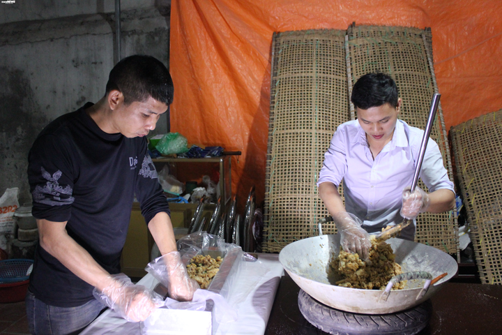 Đượm vị Tết trong bánh ngũ sắc Thị Cầu - 4