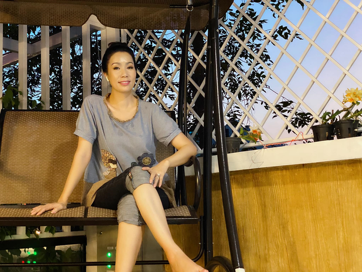 Không gian biệt thự sang trọng có sân vườn, hồ bơi đẹp mắt của nghệ sĩ Trịnh Kim Chi - 1