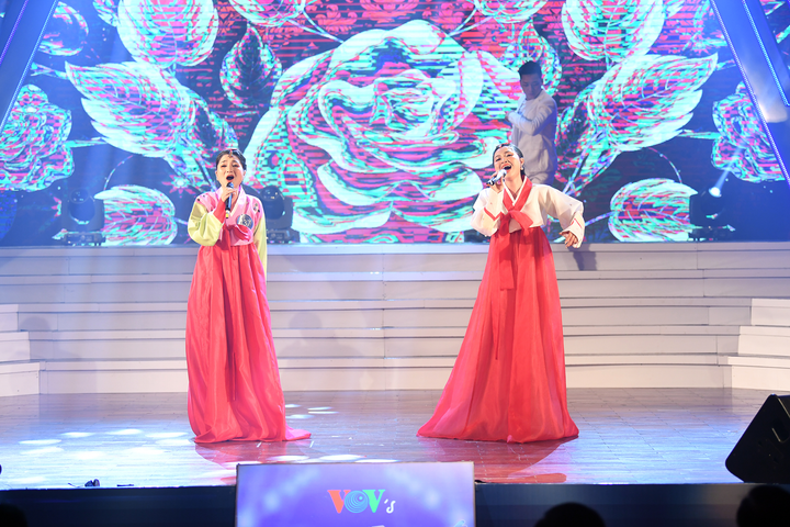 Nguyễn Ngọc Anh giành giải Nhất 'Giọng hát hay tiếng Hàn Quốc - VOV 2019' - 3