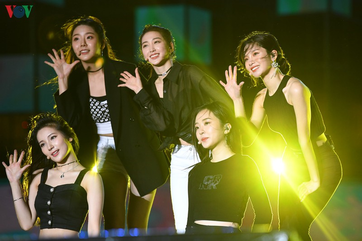 '2020 K-Pop Super Concert' khiến khán giả Việt đã tai, đã mắt - 4