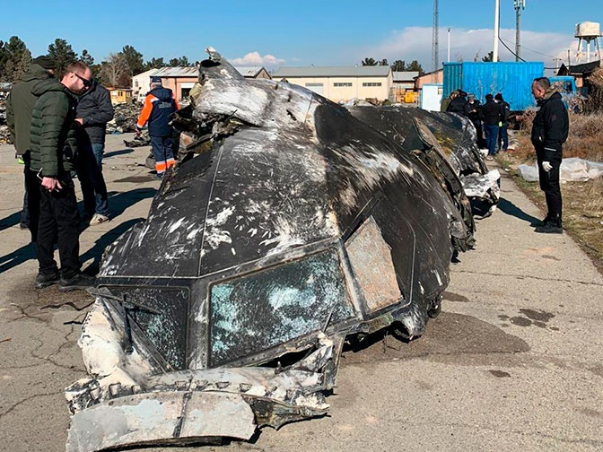 Hé lộ phút cuối chiếc Boeing của Ukraine bị tên lửa Iran bắn hạ - 2