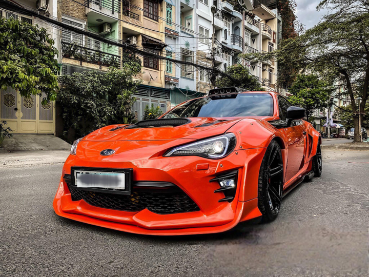 Dân chơi chi vài trăm triệu biến chiếc Subaru BR thành hàng độc - 2