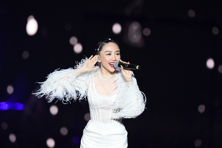 '2020 K-Pop Super Concert' khiến khán giả Việt đã tai, đã mắt - 3