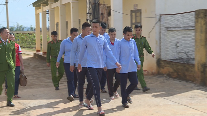 Triệt phá đường dây cá độ bóng đá qua mạng giao dịch mỗi tháng trên 10 tỷ đồng - 2