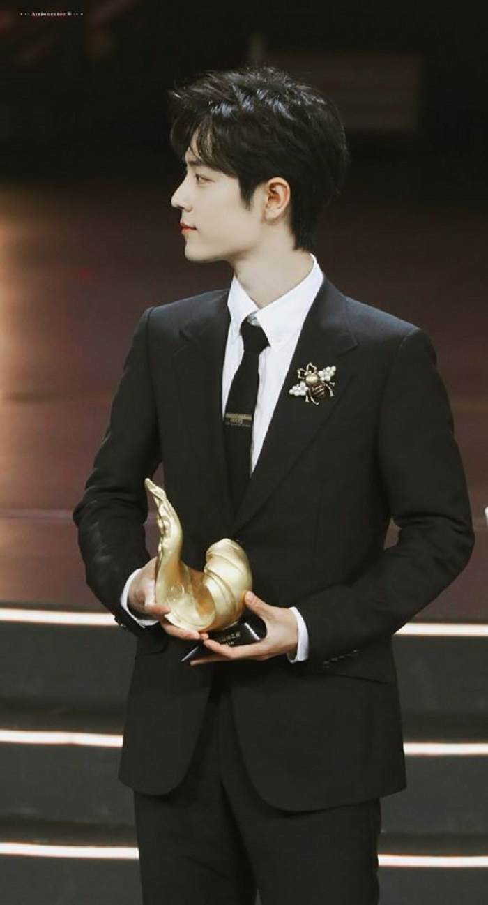 Triệu Lệ Dĩnh, Angela Baby, Trịnh Sảng và loạt sao Hoa ngữ 'chặt đẹp' thảm đỏ đêm hội Weibo - 13