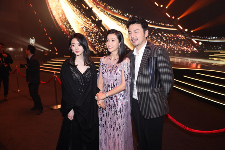 Loạt khoảnh khắc đắt giá khi dàn mỹ nhân, nam thần Hoa ngữ cùng chung khung hình - 6