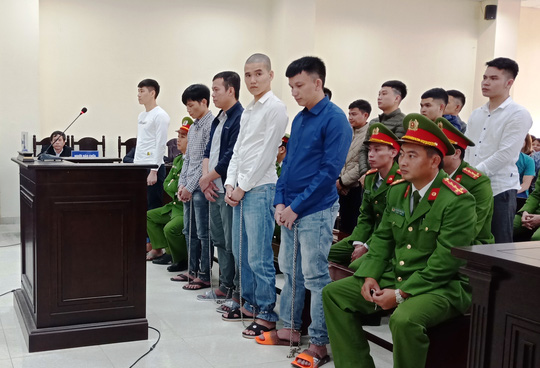 Hỗn chiến ở biển Hải Tiến: Viện kiểm sát thừa nhận chưa làm rõ kẻ cầm đầu, nhiều bị cáo phản cung - 1