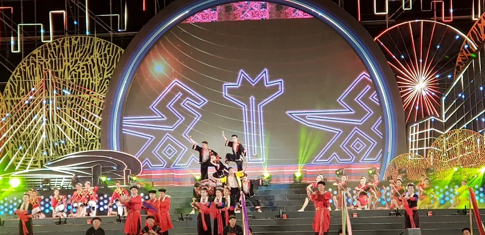 Công bố quyết định sáp nhập huyện Hoành Bồ vào TP Hạ Long - 2