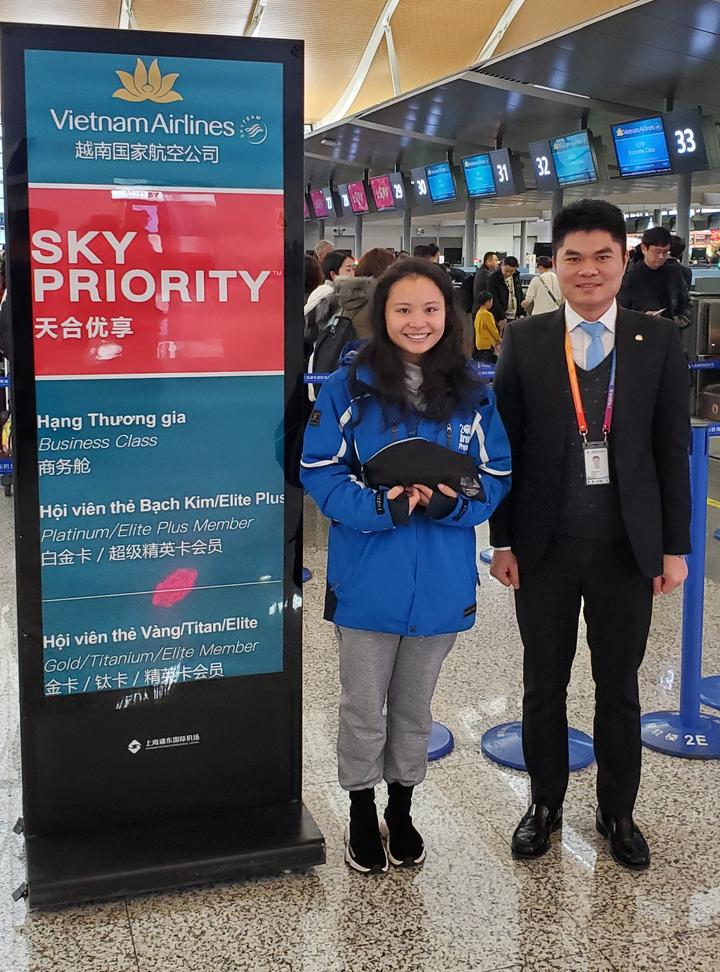 Tiếp viên Vietnam Airlines trả lại nhiều trang sức giá trị lớn cho khách nước ngoài - 5