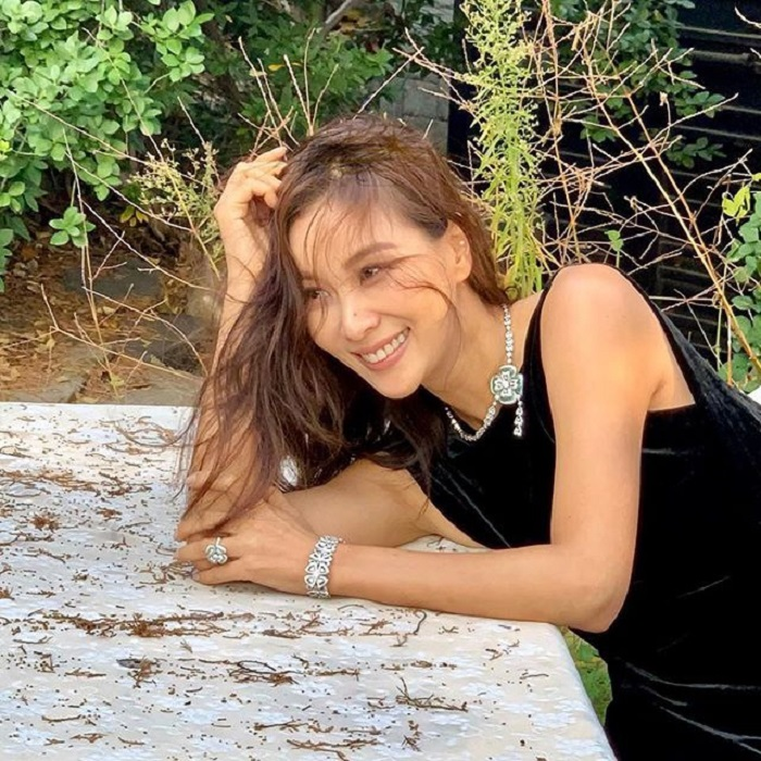 Động thái đầu tiên từ vợ Jang Dong Gun giữa bê bối tình dục của chồng - 1