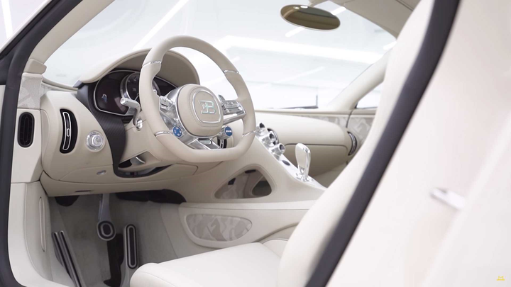 Khi siêu xe kết hợp với thời trang sang chảnh - 8