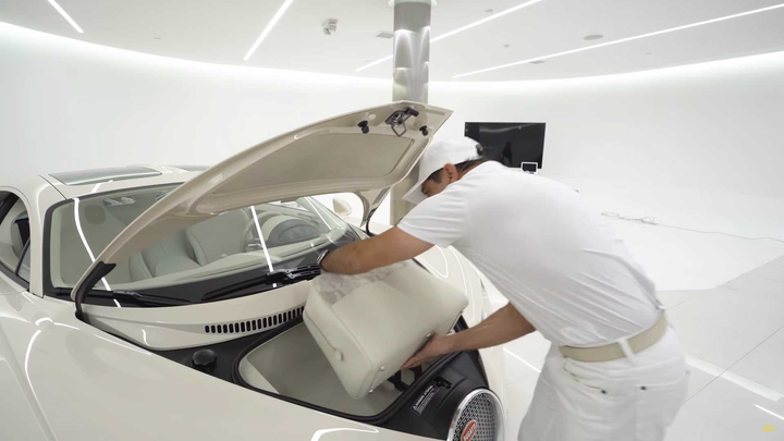 Khi siêu xe kết hợp với thời trang sang chảnh - 6