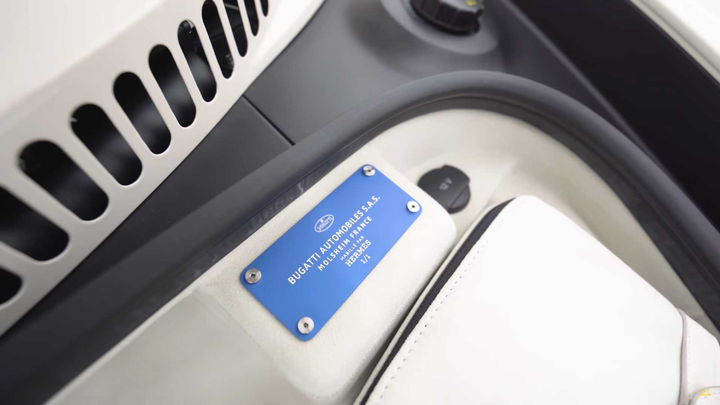 Khi siêu xe kết hợp với thời trang sang chảnh - 11