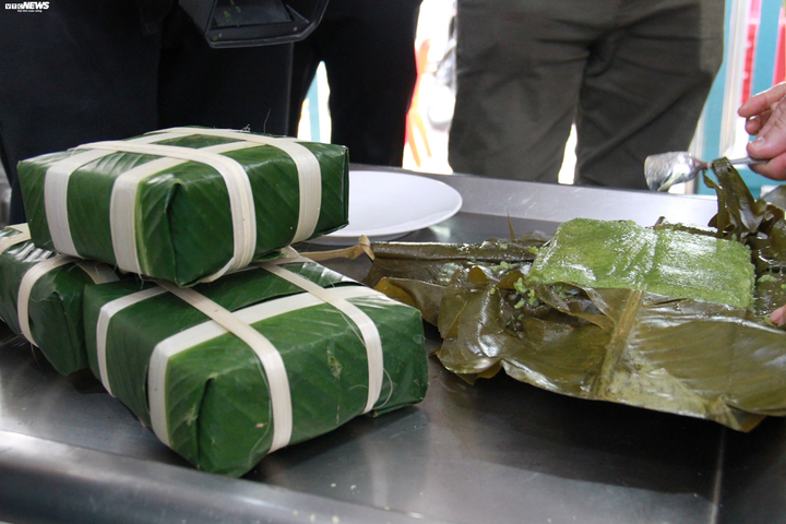 Người đàn ông chịu chơi bỏ tiền tỷ chế máy làm bánh chưng - 5