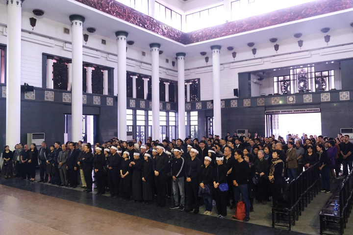 Xuân Bắc, Vân Dung và đông đảo nghệ sĩ tiễn đưa Trương Nhuận - 16