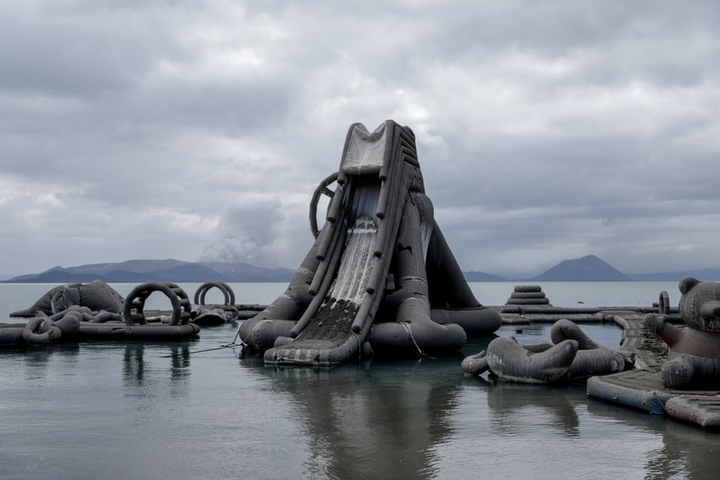 Núi lửa Philippines phun trào: Làng mạc, gia súc bị chôn vùi như ‘ngày tận thế’ - 8