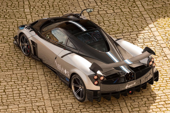 Điểm danh siêu xe đặt tên theo người nổi tiếng - 1