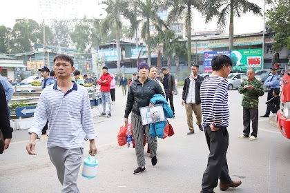 ‘Chuyến xe yêu thương’ đưa hơn 300 bệnh nhân ung thư và người nhà về quê ăn Tết - 6