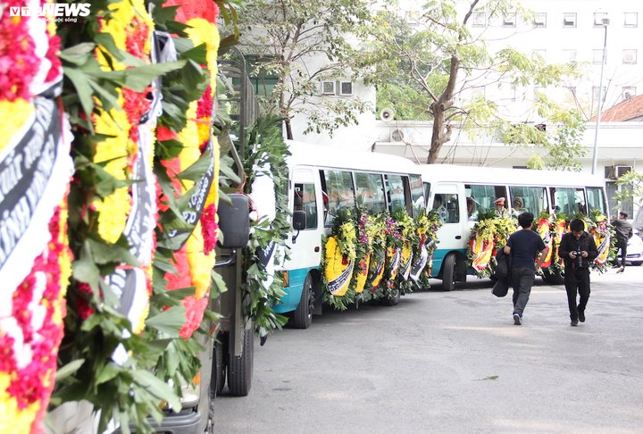 Ảnh: Người thân, chiến sĩ khóc nghẹn tiễn đưa 3 liệt sĩ hy sinh ở Đồng Tâm về nơi an nghỉ cuối cùng - 13