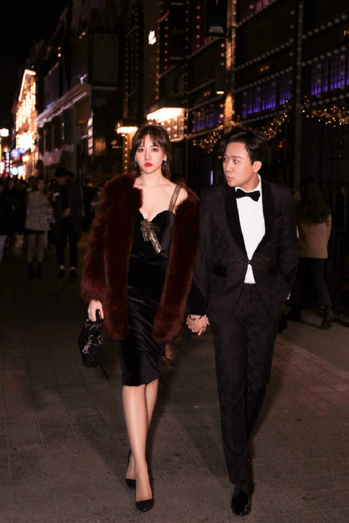 Fan 'lầy lội' lấy ảnh sang chảnh, diện đồ hiệu của Hari Won làm mẫu bán chun buộc tóc giá 4.000 đồng - 4