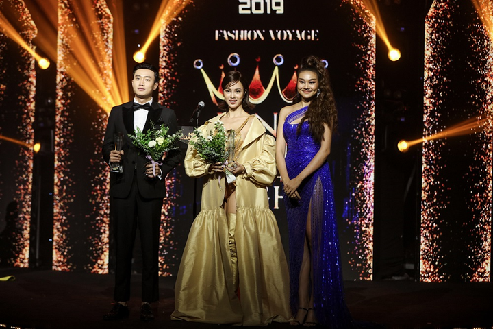 Kim Lý hộ tống Hồ Ngọc Hà, Chi Pu hở bạo 'chặt chém' dàn mỹ nhân trên thảm đỏ - 13