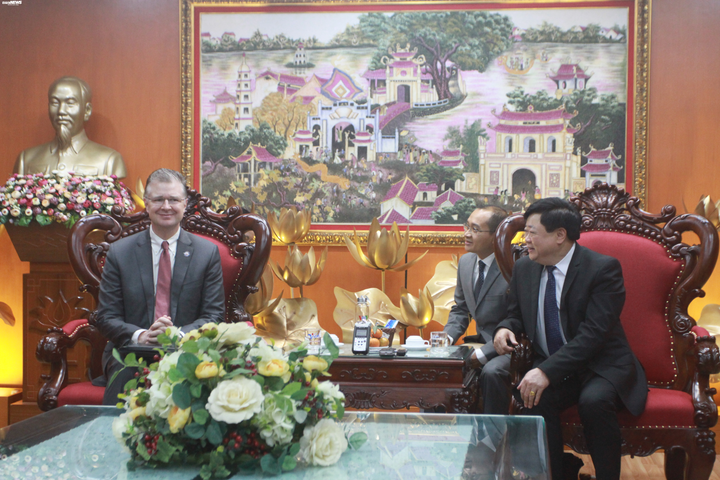 Tổng Giám đốc Nguyễn Thế Kỷ tiếp Đại sứ Mỹ tại Việt Nam - 1