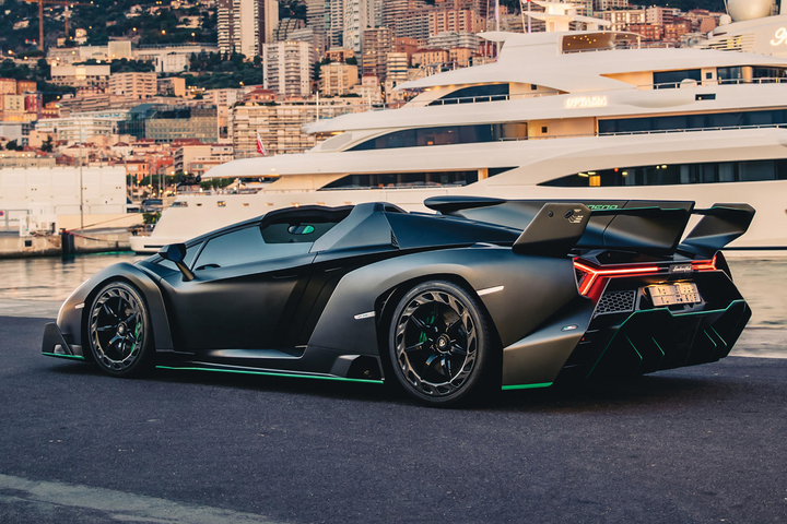 Siêu xe Lamborghini Veneno Roadster cực hiếm, trên thế giới chỉ có 9 chiếc - 3