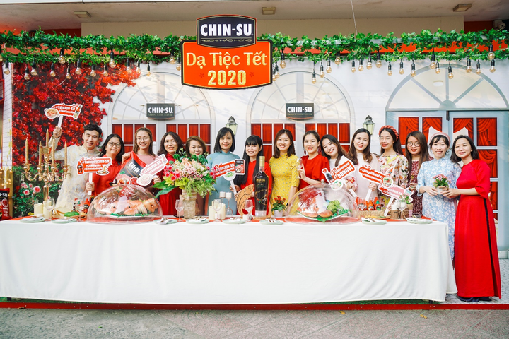 Mê mẩn ngắm hot girl Mắt Biếc check-in với các siêu phẩm tại Góc Phố Xuân CHIN-SU 2020 - 6